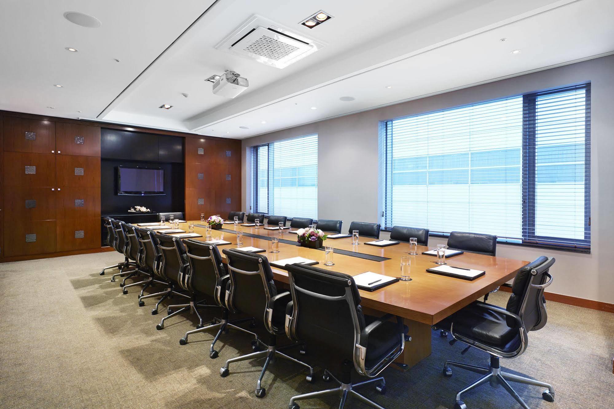 Oakwood Premier Coex Center 5* Seoul